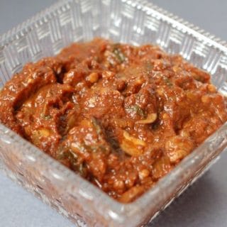 Easy Homemade Tomato Sauce with Mushrooms