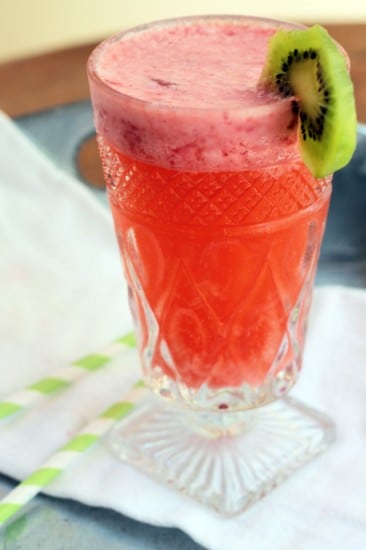 Strawberry Kiwi Fizz @dianeboydrd