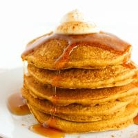 This fall, wake up to a stack of these healthier pumpkin pancakes made with whole grains, aromatic spices, honey, and 100% pure pumpkin puree. Get the vegetarian and nut-free recipe @jlevinsonrd.