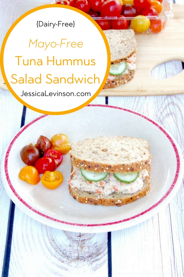 The classic tuna salad gets an upgrade with this mayo-free tuna hummus salad sandwich, perfect for the kids' lunchbox or anyone's mid-day meal! Get the recipe at JessicaLevinson.com | #tuna #tunasalad #sandwich #tunasandwich #dairyfree #seafood2xwk