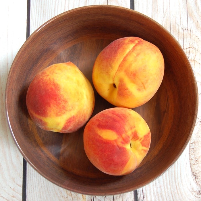 bowl of summer peaches